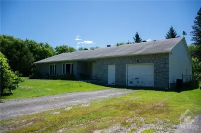 1596 BASELINE Road, Clarence-Rockland, ON K4K 1K7