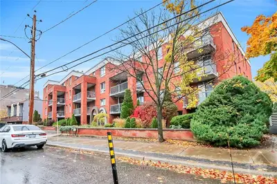 939 North River Road 303, Vanier And Kingsview Park, On K1k 3v2
