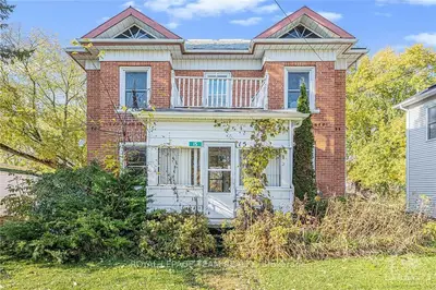 15 Victoria Street, North Stormont, On K0c 1k0