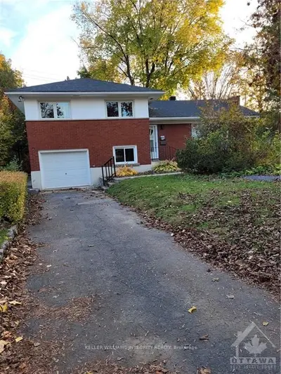 2748 MONCTON Road, Britannia Heights - Queensway Terrace N and Area, ON K2B 7W1