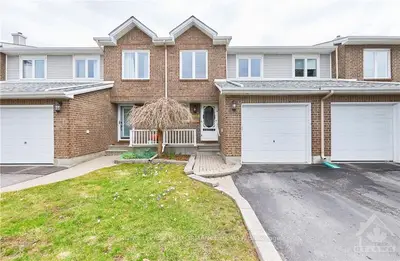 1918 SUMMERFIELDS Crescent, Orleans - Convent Glen and Area, ON K1C 7B6