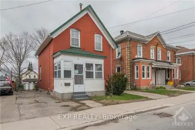 92 Brockville Street, Smiths Falls, On K7a 3y2