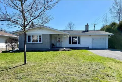 2723 DUPONT Street, Billings Bridge - Riverside Park and Area, ON K1V 8N2