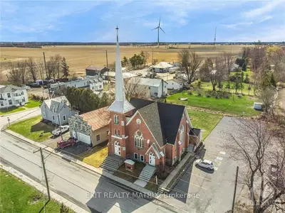 11052 GILMOUR Road, South Dundas, ON K0E 1C0