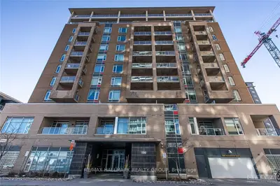 100 CHAMPAGNE Avenue S 202, Dows Lake - Civic Hospital and Area, ON K1S 4P4
