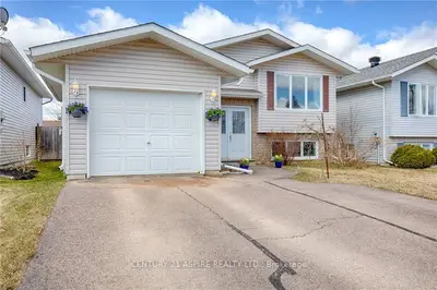 33 BRIARWOOD Drive, Petawawa, ON K8H 3W7