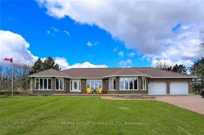12143 LAKESHORE Drive, South Dundas, ON K0C 1X0