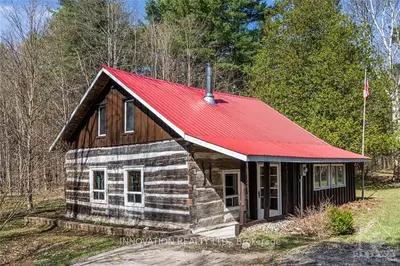 1048 MCVEIGH Road, Tay Valley, ON K7H 3C9