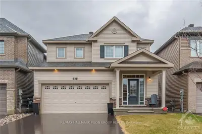 27 MALACHIGAN Crescent, Orleans - Cumberland and Area, ON K4A 1G7
