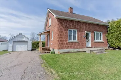 578 ROY Street, Laurentian Valley, ON K8A 6R7