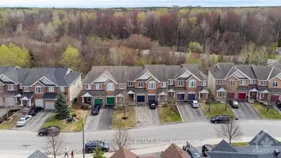 224 STEDMAN Street, Blossom Park - Airport and Area, ON K1T 0B6