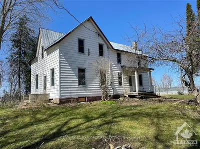 11515 ROWENA Road, South Dundas, ON K0E 1K0