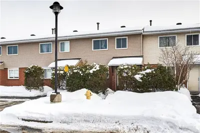 1456 HEATHERINGTON Road E, Hunt Club - South Keys and Area, ON K1V 6S1