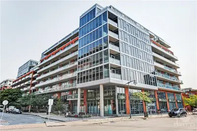 360 MCLEOD Street 715, Ottawa Centre, ON K2P 1A9
