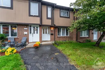3187 Stockton Drive, Blossom Park - Airport And Area, On K1t 1s3