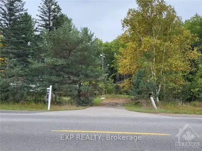 611 BURNSTOWN Road, McNab/Braeside, ON K0J 1G0