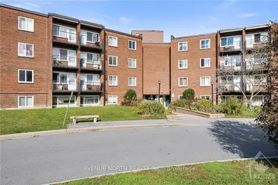 2041 Arrowsmith Drive 301b, Beacon Hill North - South And Area, On K1j 7v7