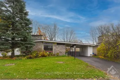 75 Stillwater Drive, Crystal Bay - Rocky Point - Bayshore, On K2h 5k3