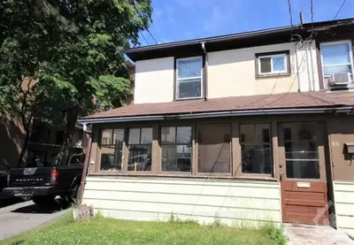 36 Church Street, Brockville, On K6v 3x6