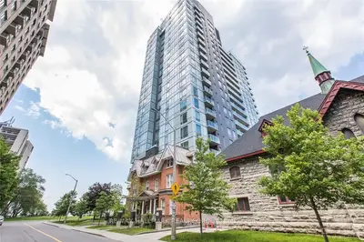 428 Sparks Street 1007, Ottawa Centre, ON K1R 0B3