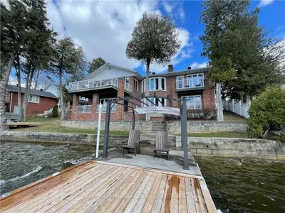 88 5 Road, Rideau Lakes, ON K0G 1L0