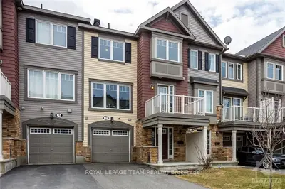 17 STREAMBANK Street, Kanata, ON K2M 0J9