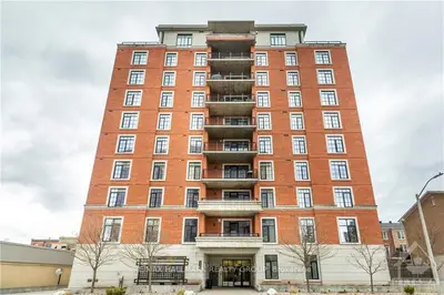 330 LORETTA Avenue S PH3, Dows Lake - Civic Hospital and Area, ON K1S 4E8