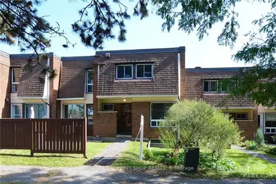 2939 FAIRLEA Crescent 37, Hunt Club - South Keys and Area, ON K1V 9A5