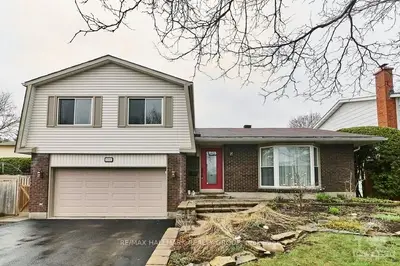 1066 CAHILL Drive W, Hunt Club - Windsor Park Village and Area, ON K1V 9H8