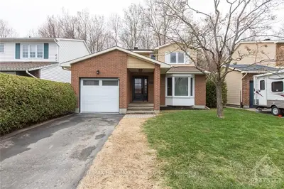 6077 FORESTGLEN Crescent, Orleans - Convent Glen and Area, ON K1C 5N6