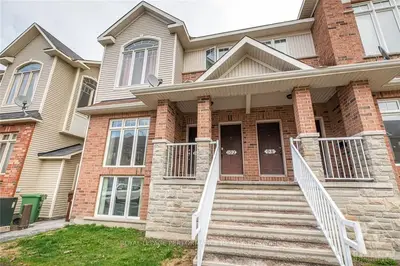 1512 WALKLEY Road 100, Hunt Club - South Keys and Area, ON K1V 2G5