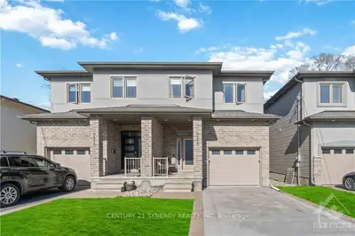 915 WATSON Street B, Britannia Heights - Queensway Terrace N and Area, ON K2B 6B8
