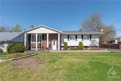 1367 BELCOURT Boulevard, Orleans - Convent Glen and Area, ON K1C 1L8