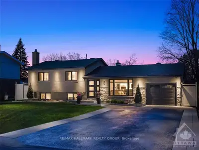 33 AERO Drive, Crystal Bay - Rocky Point - Bayshore, ON K2H 5E2