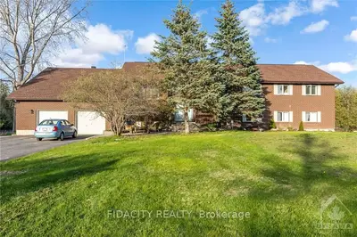140 DELANEY Drive, Carp - Huntley Ward, ON K0A 1L0