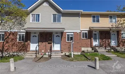 6444 BILBERRY Drive, Orleans - Convent Glen and Area, ON K1C 4P3