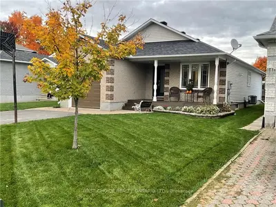 2505 PAGE Road, Orleans - Convent Glen and Area, ON K1W 1E5