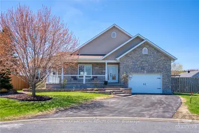 105 Richard Street, Alfred And Plantagenet, On K0b 1a0