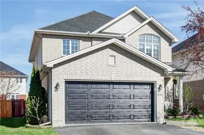 4565 SUGAR MAPLE Drive, Blossom Park - Airport and Area, ON K1V 1R7