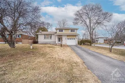 36 FOWLER Street, Stittsville - Munster - Richmond, ON K0A 2Z0