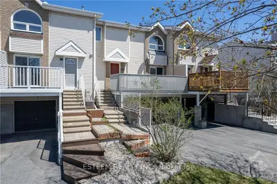83 THORNBURY Crescent, South of Baseline to Knoxdale, ON K2G 6C4