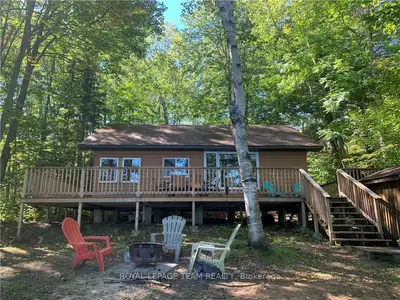1390A RIVER Road, Hastings Highlands, ON K0J 1L0