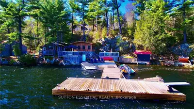 29 HOGBACK, Leeds and the Thousand Islands, ON K0E 1B0