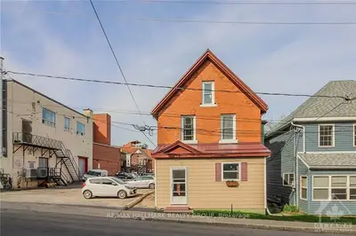 33 ST ANDREW Street, Brockville, ON K6V 4X3