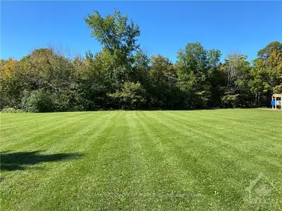 137 KERRY HILL Crescent, Constance Bay - Dunrobin - Kilmaurs - Woodlawn, ON K0A 1T0