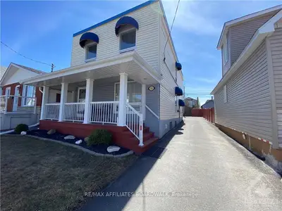 332 SHAKESPEARE Street, Vanier and Kingsview Park, ON K1L 5M2