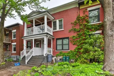19 Desjardins Avenue, Lower Town - Sandy Hill, On K1n 5n8