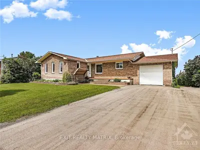 321 ST PIERRE Street, Russell, ON K4R 1E5