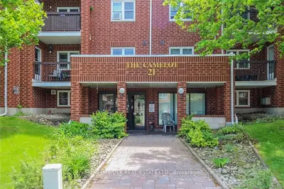 21 LISTON Avenue 201, Brockville, ON K6V 7B3