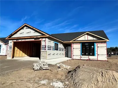 41 TERRANCE Drive, Petawawa, ON K8H 0H3